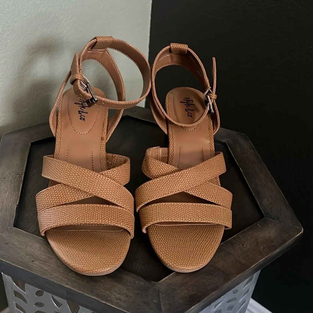 1 hour sale. Style & Co, brown wedge sandals, size 7.5